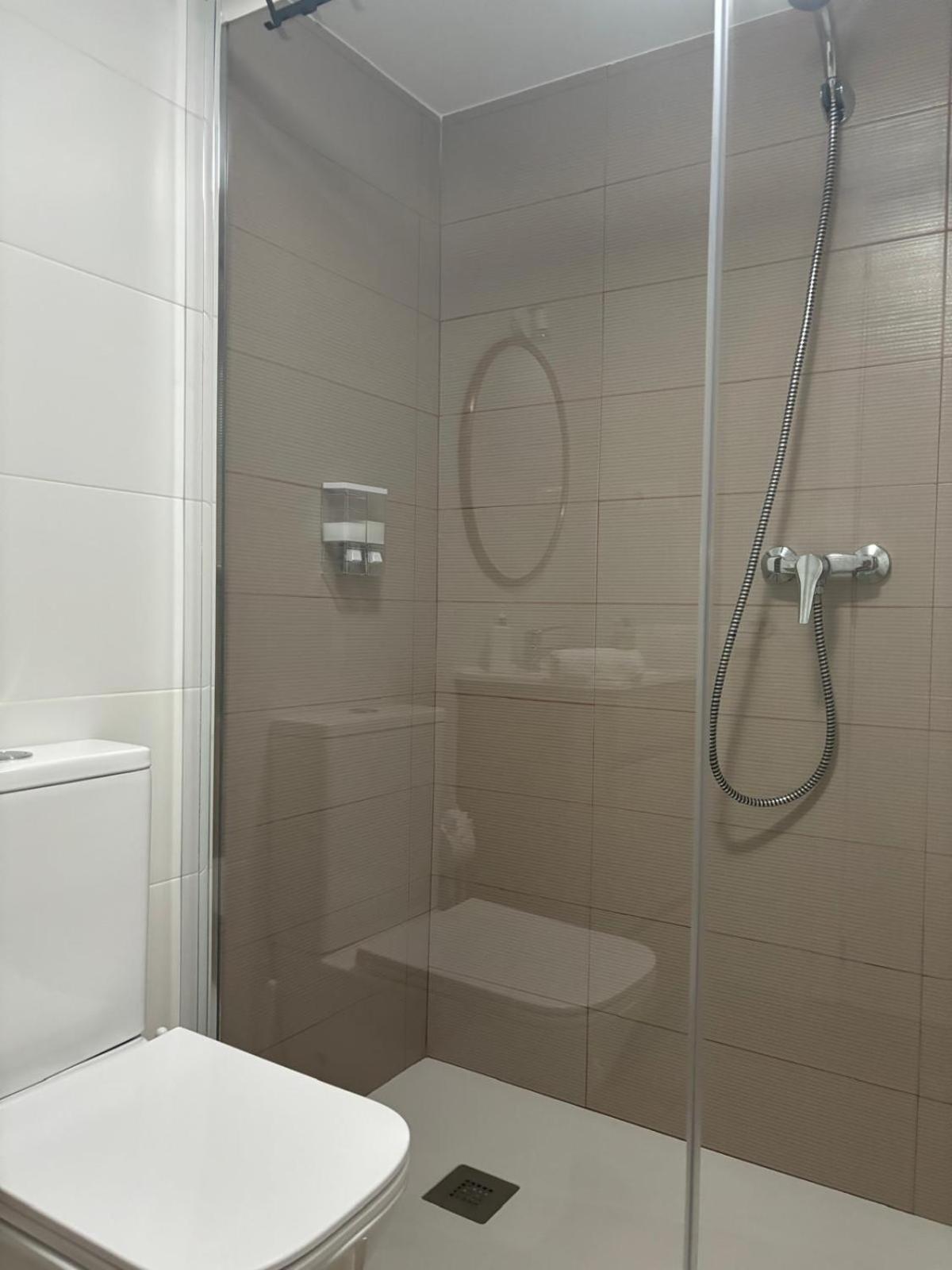 Apartamentos Mayte Толедо Екстериор снимка