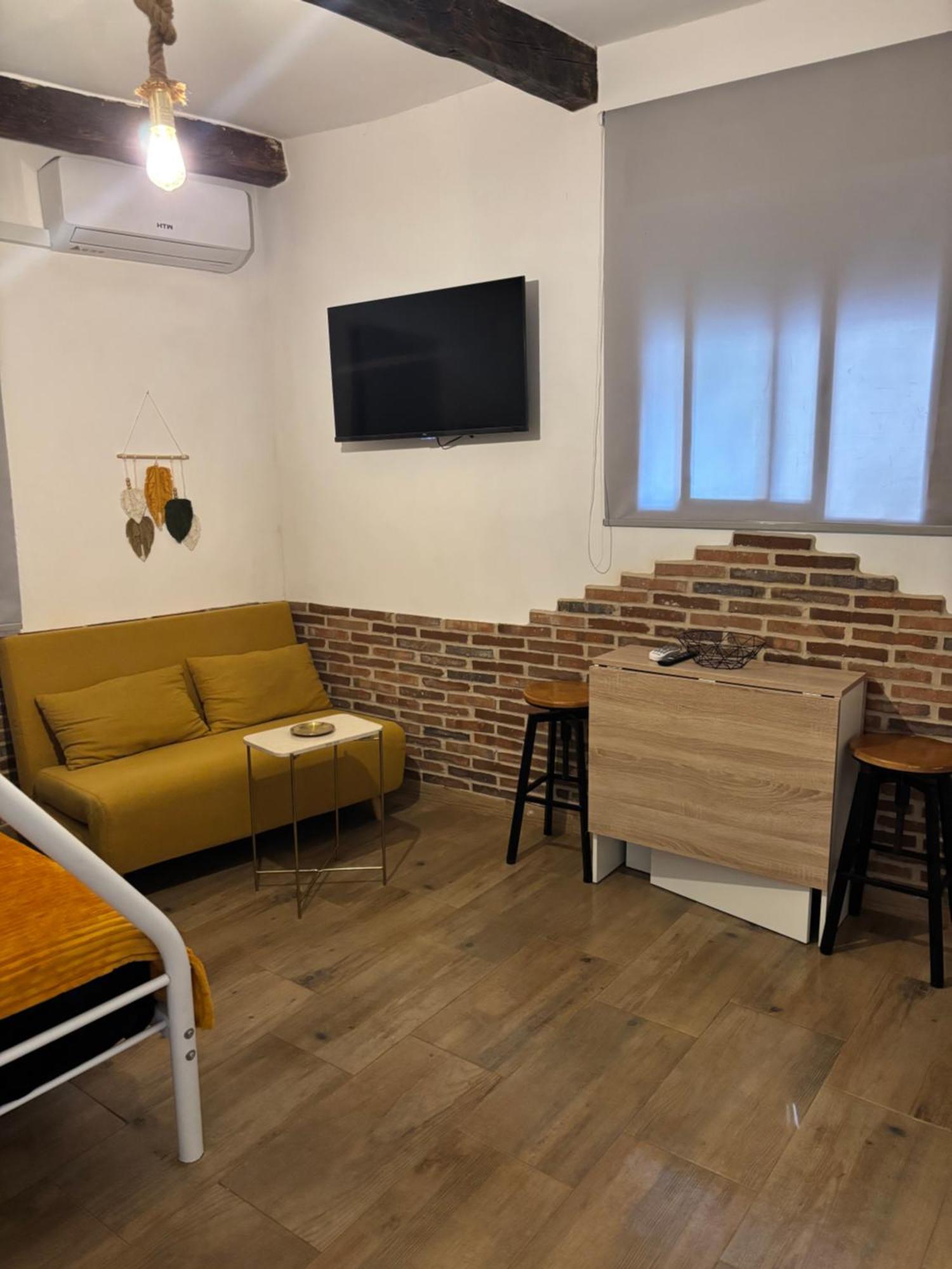 Apartamentos Mayte Толедо Екстериор снимка